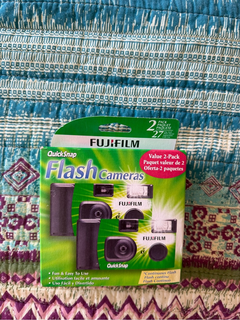 New in box Fujifilm QuickSnap Flash Cameras - Green and Black 2-Pack